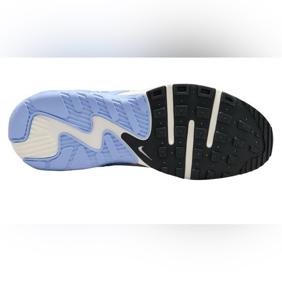 New With Box Women’s Nike Air Max Excee in Sail/ Off Noir-Alabaster size 10 - Picture 4 of 11